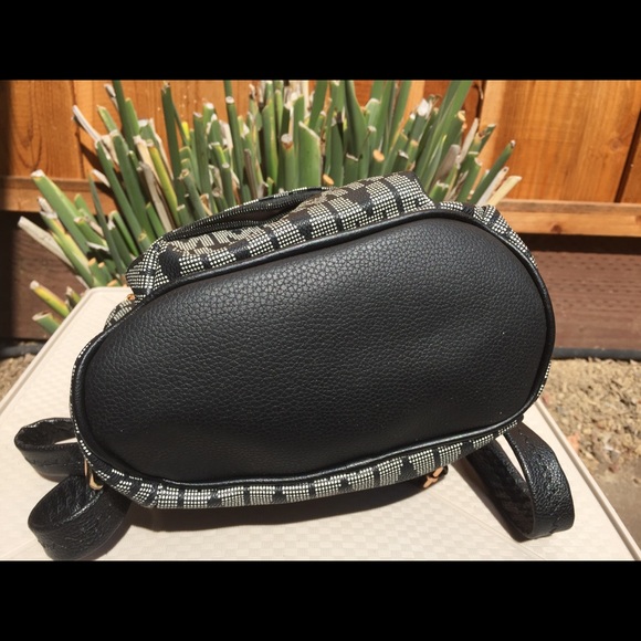 ❤️ NEW Mini M Backpack - Picture 6 of 8